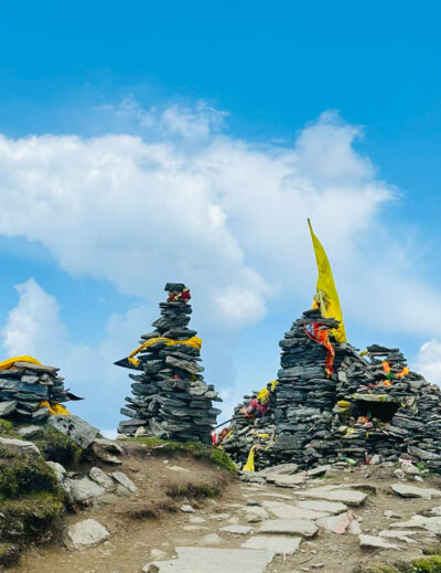 Lush green trail from Lyuti Bugyal to Panar with cloudy skies – Rudranath Trek