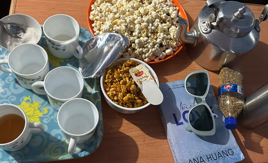 Evening tea and snacks during Sandakphu Trek homestay stay