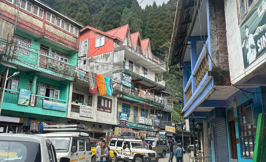 Manebhanjan village near Indo-Nepal border during Sandakphu Trek