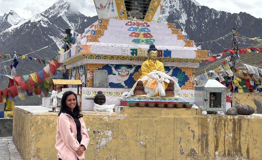 Praying at Kunzum Pass before entering Spiti Valley