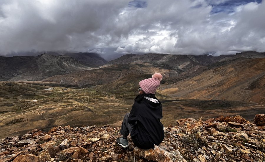 Acclimatisation hike above Kanamo Base Camp