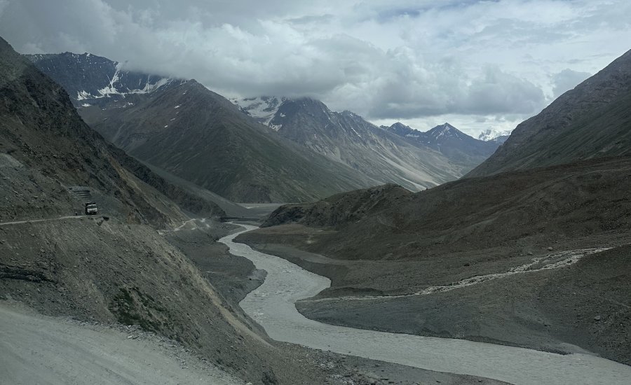 The vast landscapes and rivers of Spiti Valley
